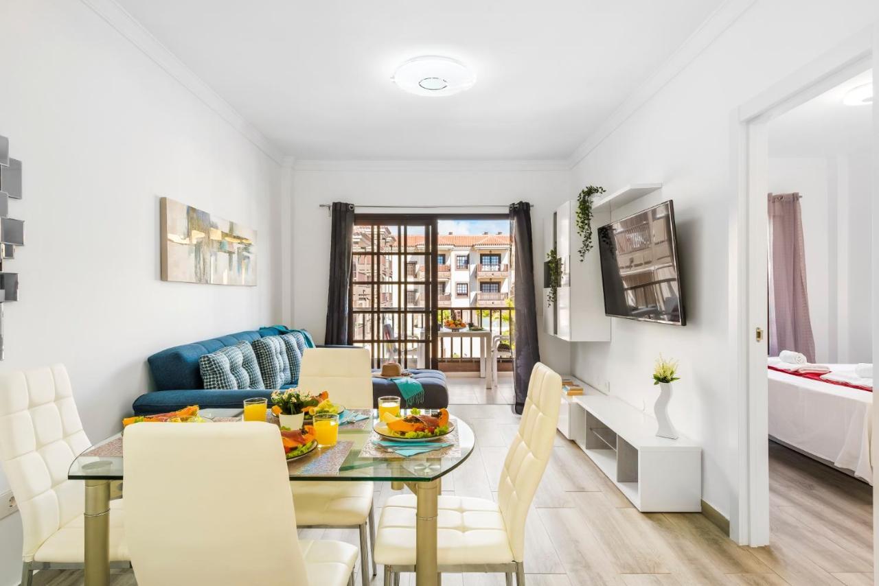 Sunshine Smart Home Hi-End Services Av Streaming Арона Екстериор снимка